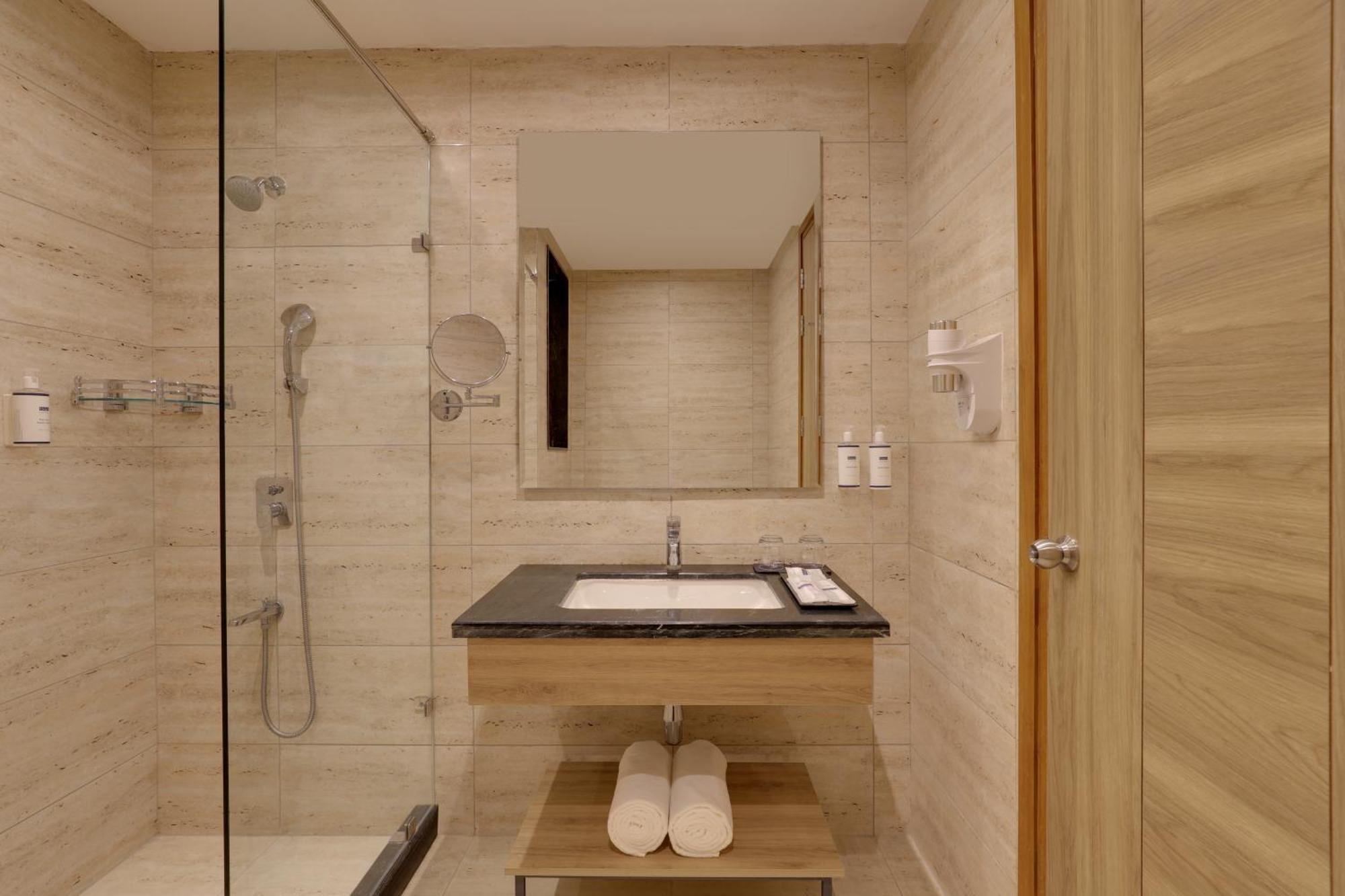 Keys Lite By Lemon Tree Hotels, Urban Square, Udaipur Exterior foto